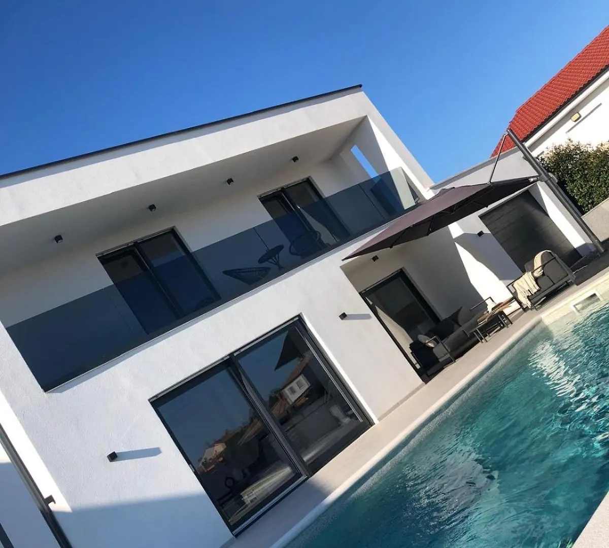 Villa Mina With A Private Pool In بولا